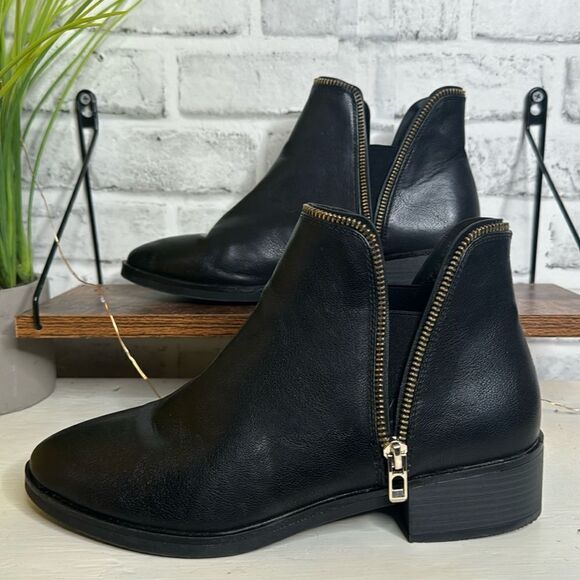 Call It Spring Black Ankle Boots Shoes Vegan Leather Zip Up Size 8 - Picture 1 of 8
